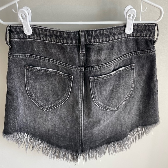 Free People We The Free Bailey Denim Mini Skirt - Bailey Black Wash - Size 28 - Picture 11 of 15